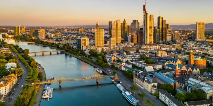 Nová přímá linka mezi Prahou a Frankfurtem Nová přímá linka mezi Prahou a Frankfurtem