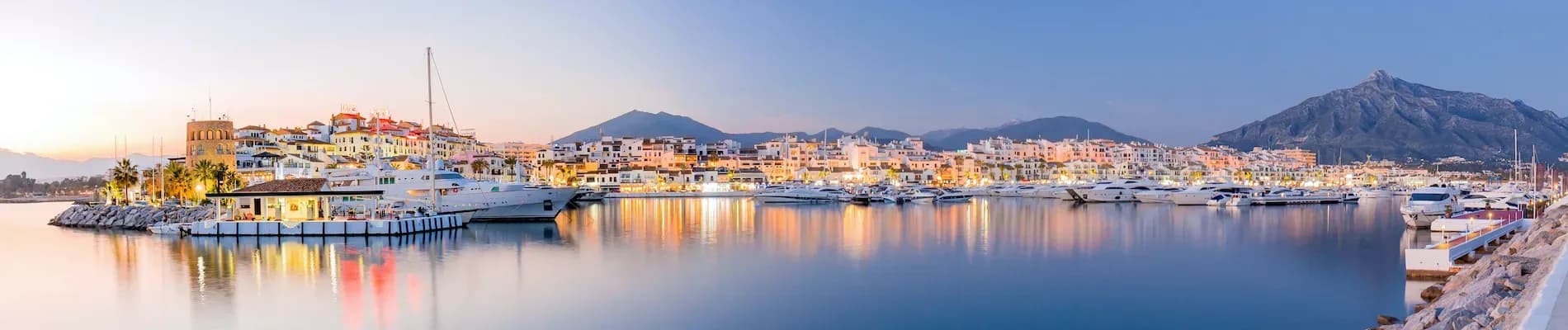 Malaga, pláž Puerto Banus Malaga, pláž Puerto Banus