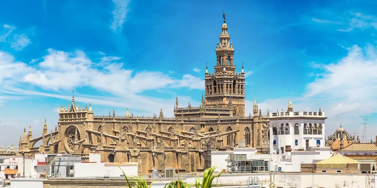 Katedrála a Giralda Katedrála a Giralda